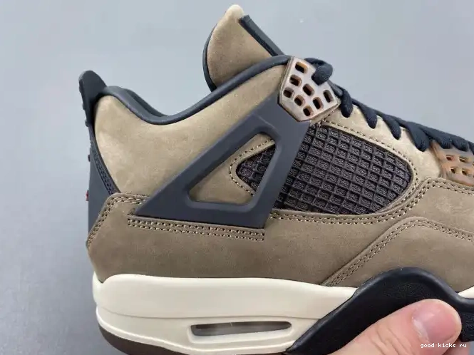 4 Air Retro TS Scott Travis x AJ4-882335 Brown Jordan 0604